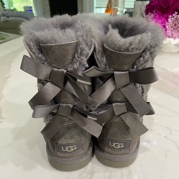 UGG Other - UGG Bailey bow short gray boots Size 3